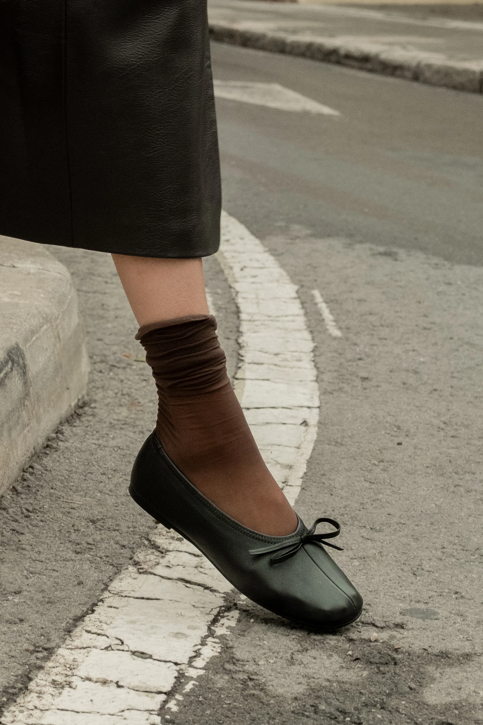 Blaise Leather Black - Image 9
