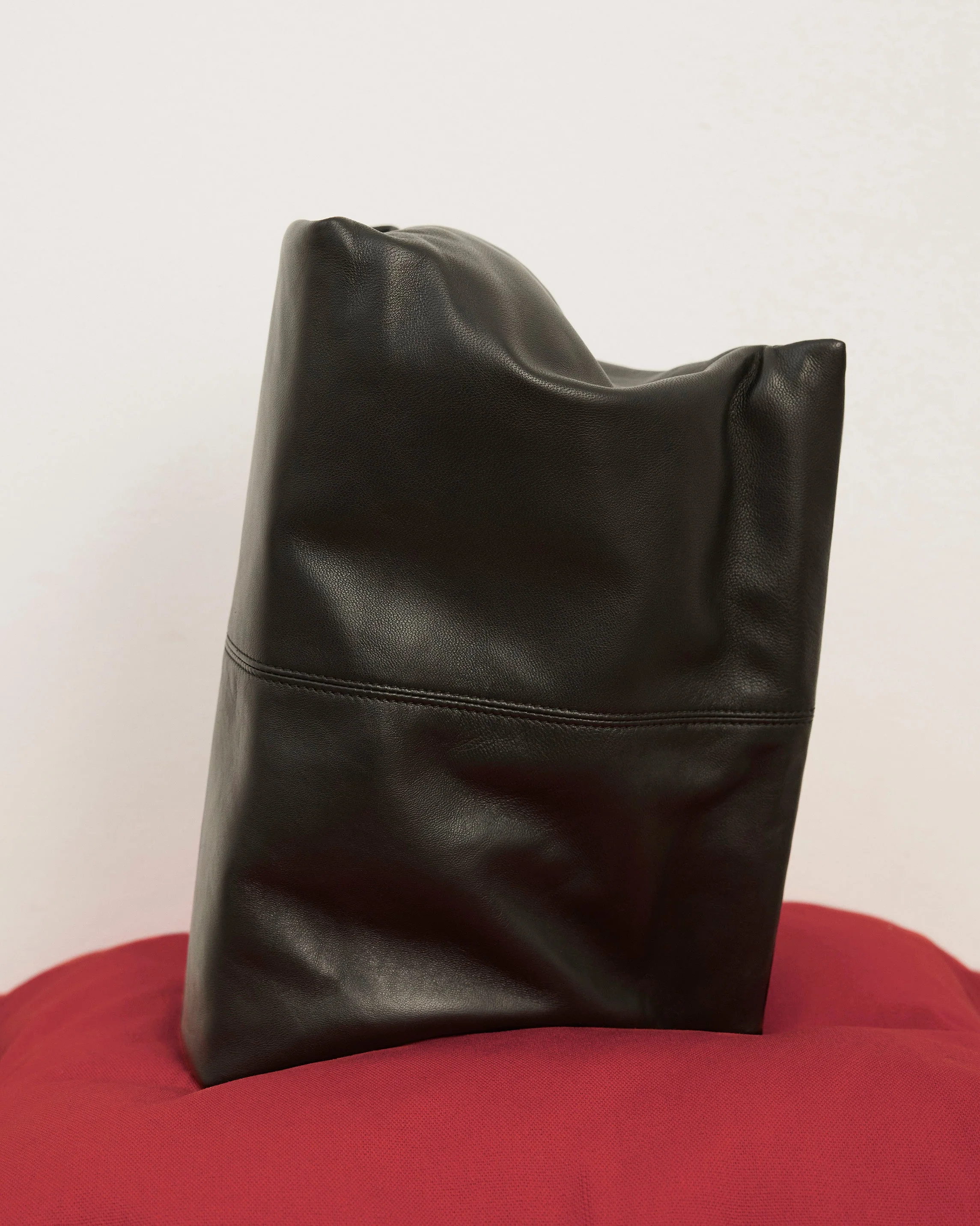 Clay Clutch Leather Black - Image 6
