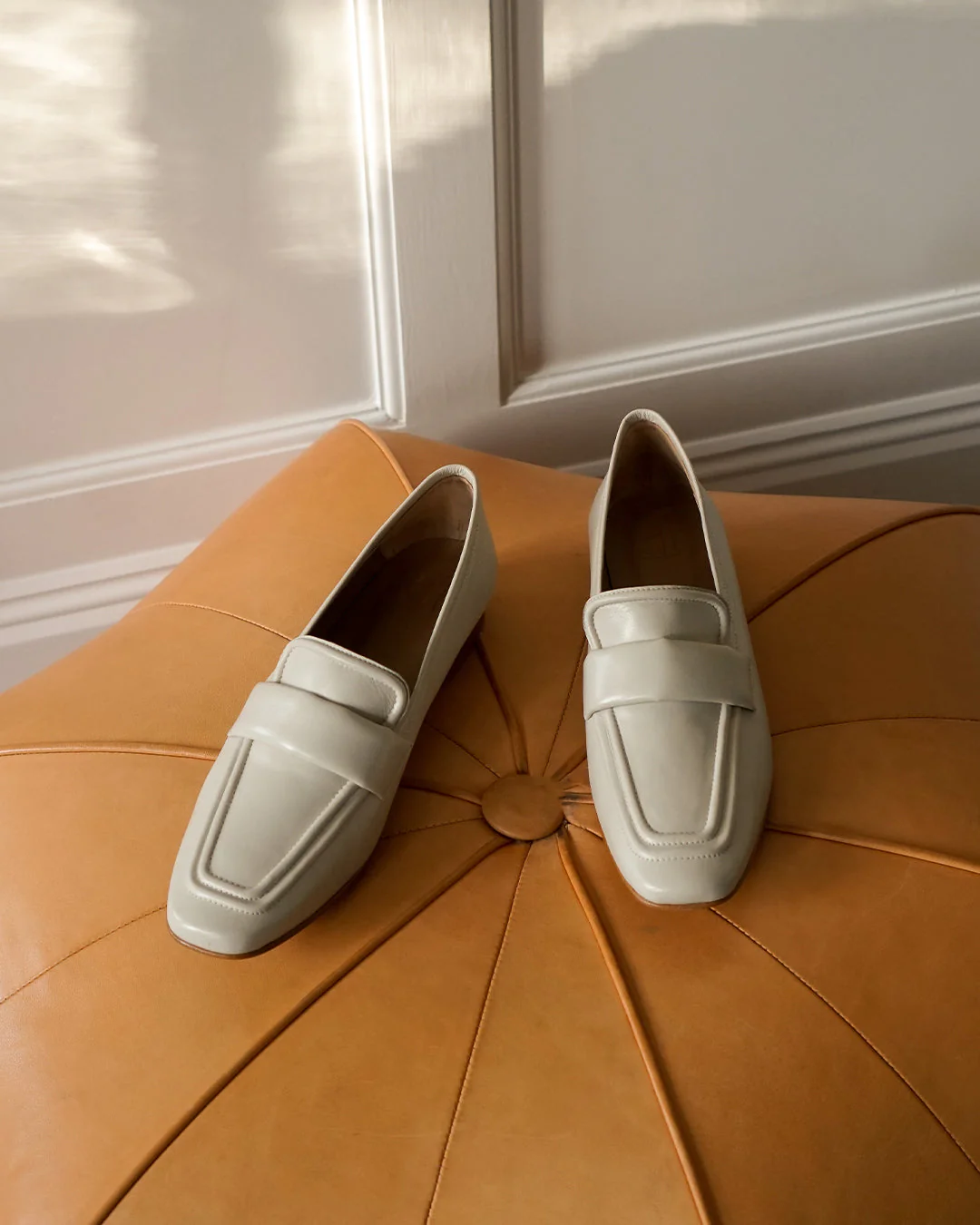 Vivienne Leather Creme - Image 4